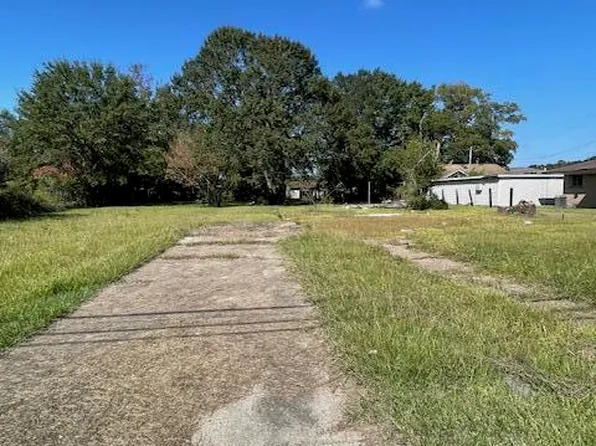 1303 W Pine St, Hattiesburg, MS 39401