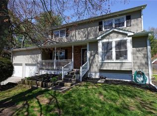 19 Windmill Rd, Poughkeepsie, NY 12601