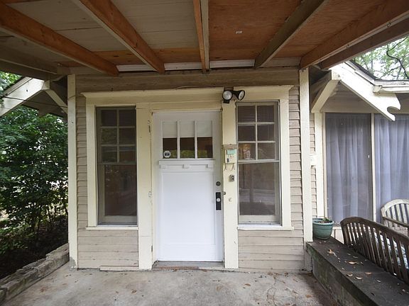 Exclusive Front Patio Area