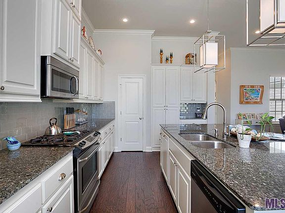 5th image of 4279 Chapel Hill Row