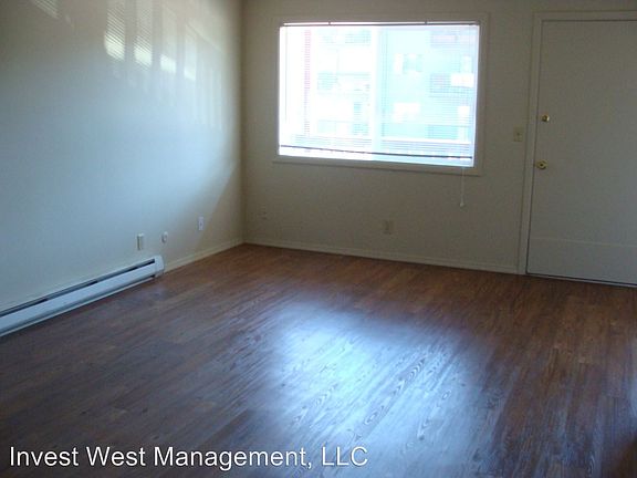 4th image of 1806 E 4th Plain Blvd APT 3