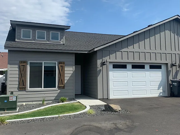 5810 Midland Ln #7 — Photo 1
