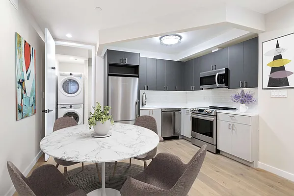 Sold by Compass | media 1