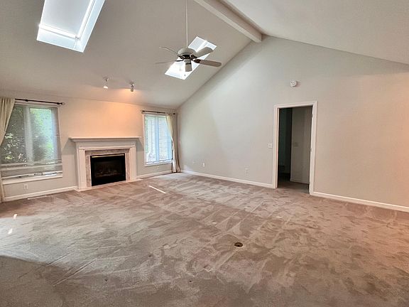 4th image of 212 Larchwood Dr