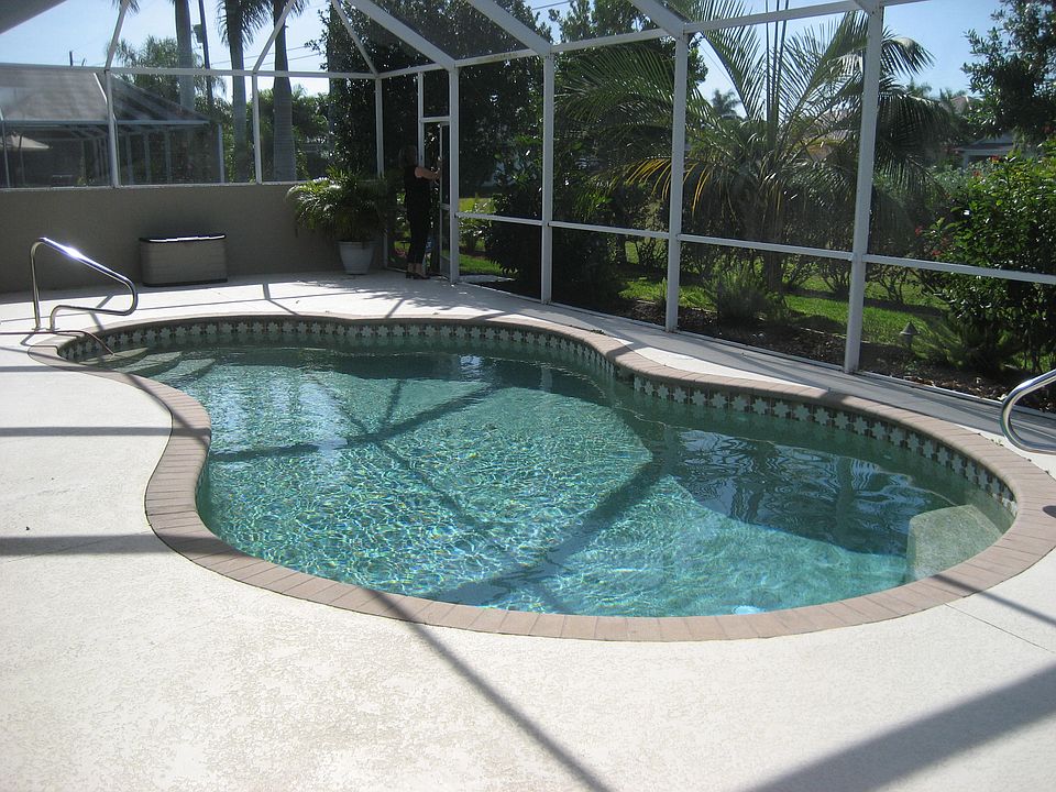 1st image of 4906 SW 26th Pl
