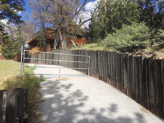 2nd image of Crags Ln