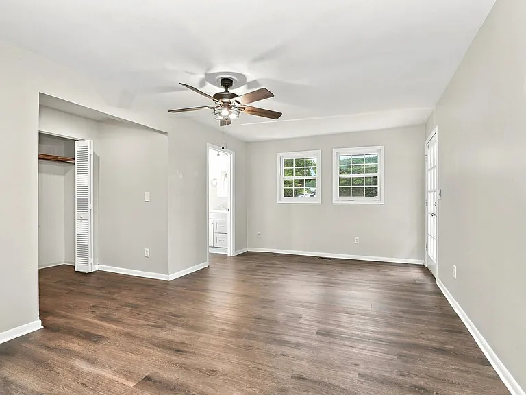 8611 Belews Creek Rd — Photo 7