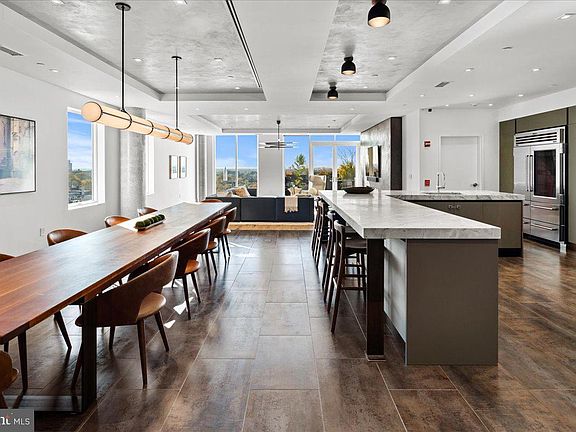 5th image of 2108 Walnut 10 St #Penthouse