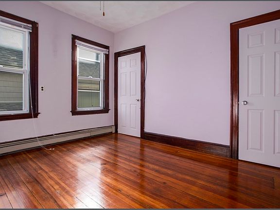 5th image of 248 Spring St Floor 2