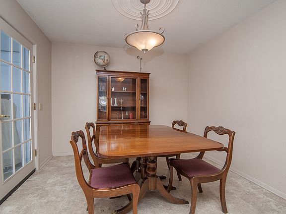 5th image of 3013 Wilcox Dr
