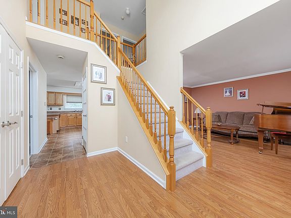 2nd image of 367 Fawn Run Dr