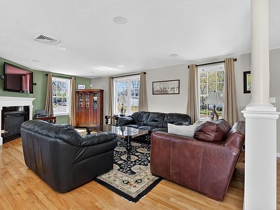5th image of 16 Rhodes Pl