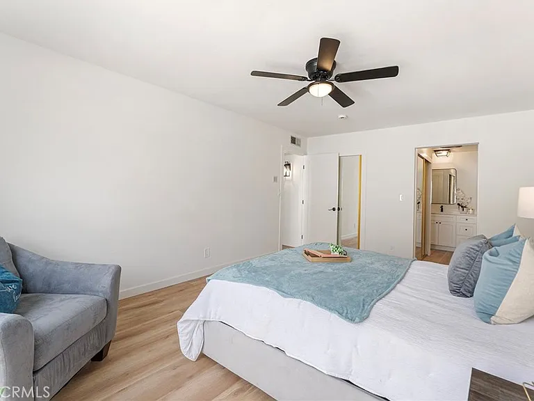 125 N Allen Ave #125 — Photo 2