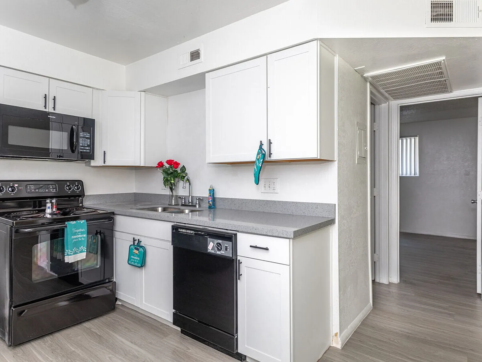 The Canvas Apartments — Photo 3