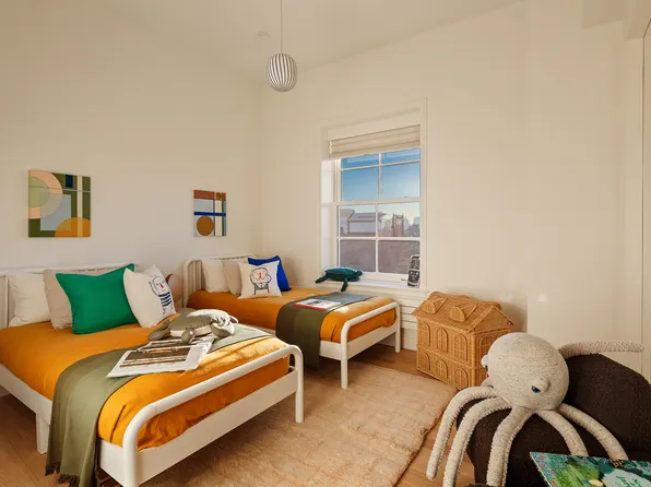 155 Noble Street image 15 of 22