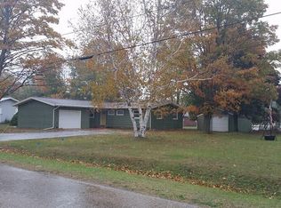 8196 Carson Ave, Charlevoix, MI 49720