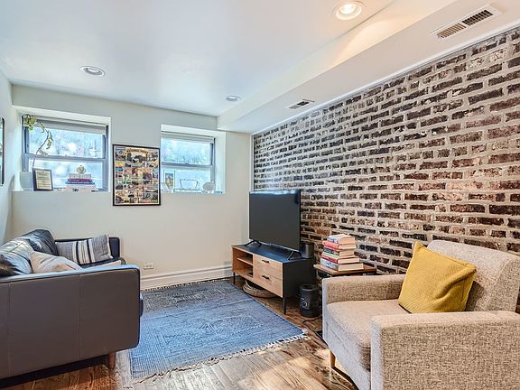 2nd image of 5609 N Glenwood Ave #G