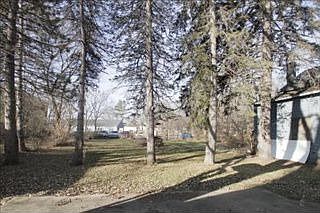 2nd image of 39 Dunning Ave