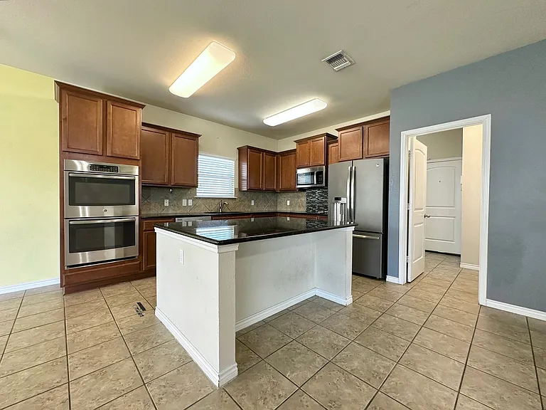 1200 Rocky Ridge Trl — Photo 11