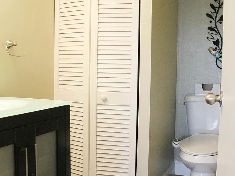 1830 Embassy Dr #306 — Photo 11