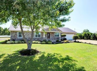 11613 Charleston Rd, Kenna, WV 25248