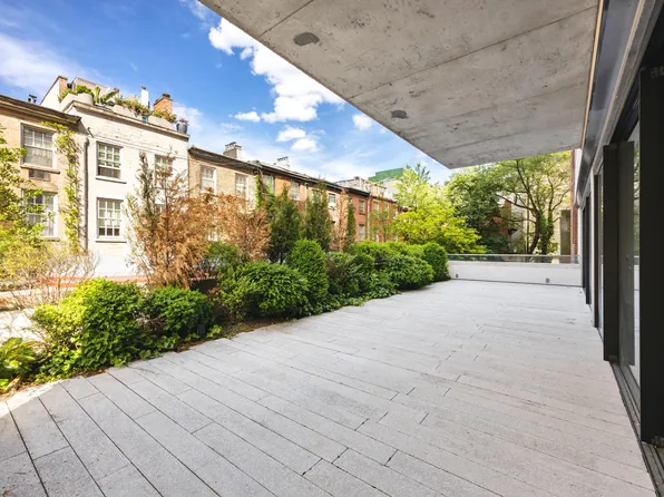 455 West 19th Street image 5 of 29