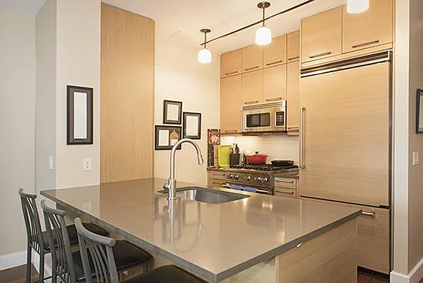 Rented by Hudson Real Estate International LLC | media 30