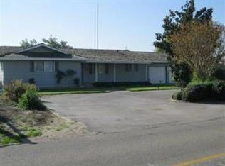 2000 E Zeering Rd, Denair, CA 95316
