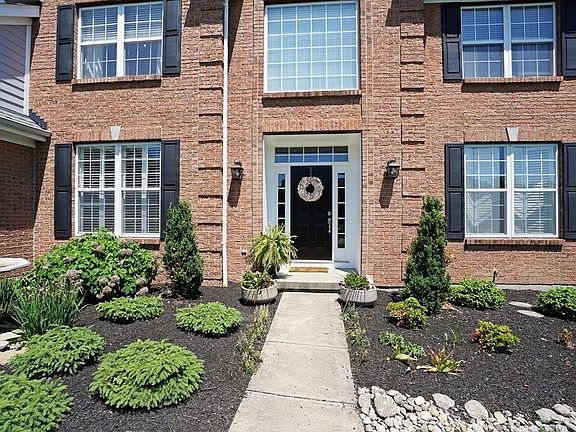 3rd image of 6354 Caddies Way