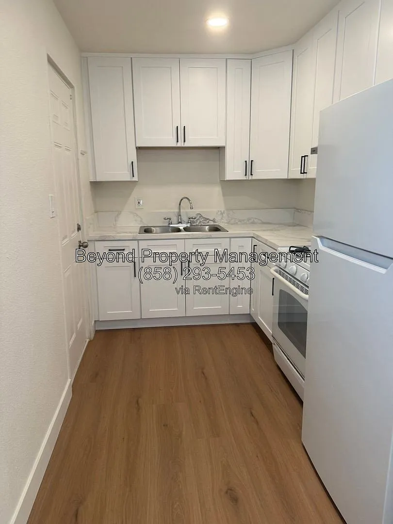 3 bed, 1.0 bath, 750 sqft, $2,688 — Photo 3