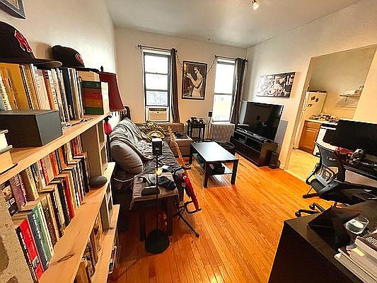5th image of 3074 32nd St APT 24