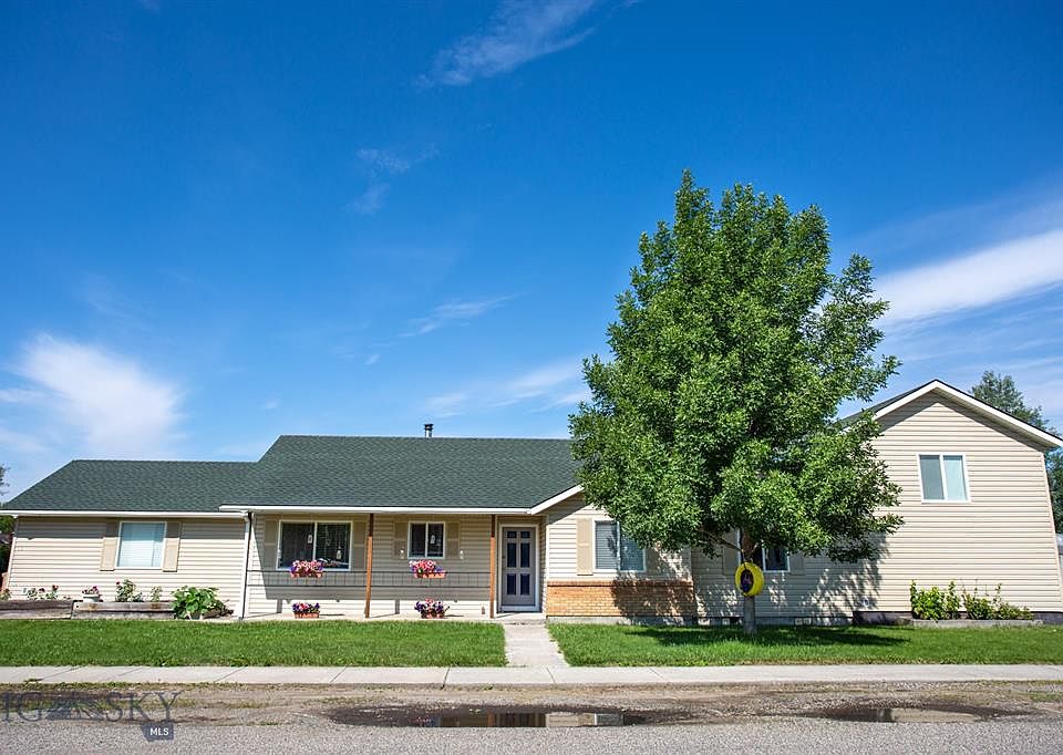 1st image of 901 Golden West Dr