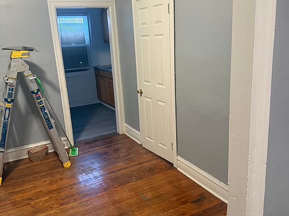 3rd image of 5236 Marlow St