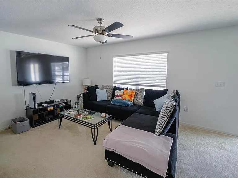 10561 Laguna Plains Dr — Photo 5