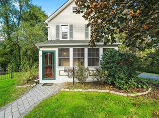 12 Hambletonian Ave, Chester, NY 10918