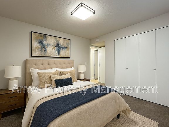 5th image of 535 W Saunders Ave #7