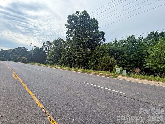 4th image of 1527 Gold Hill Rd