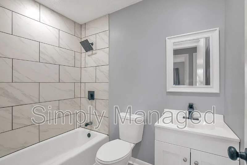 3 bed, 2.0 bath, 1400 sqft, $1,650 — Photo 3