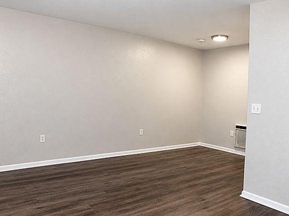 3rd image of 518 Valley Forge Rd #3