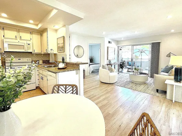 8811 Gilman Dr Unit H, La Jolla, CA 92037