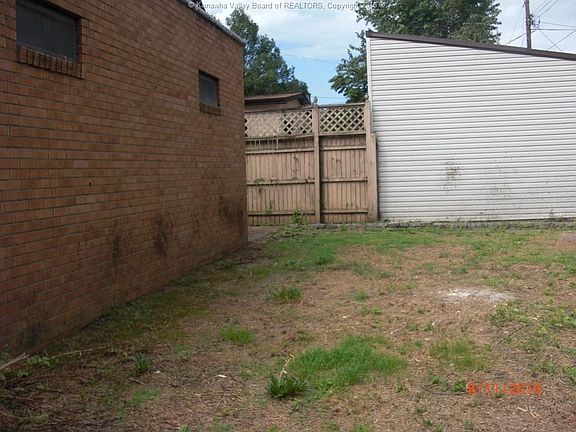 5th image of 1308 Washington Ave