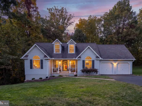 12907 Maple Springs Dr, Fredericksburg, VA 22408
