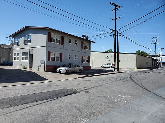 2nd image of 491 Taylor Ave APT 3