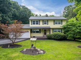 23 Kings Point Ln, Washingtonville, NY 10992
