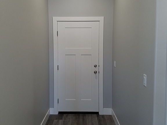 3rd image of 2048 Dakota Ln