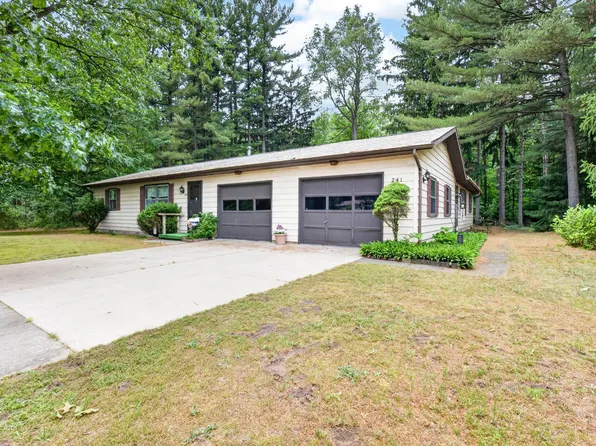 239 Pine Ridge Rd, Battle Creek, MI 49017