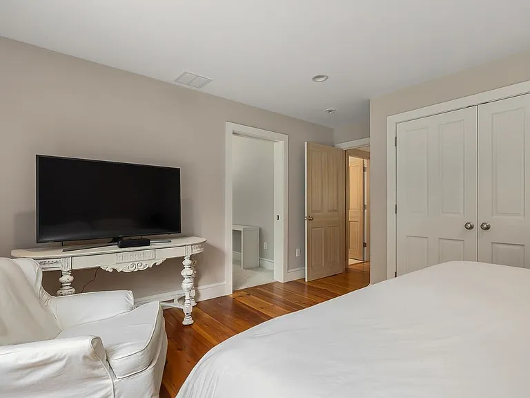 71 W Atlantic Ave — Photo 28