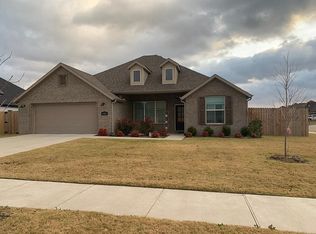 4405 SW Rhinestone Blvd, Bentonville, AR 72713