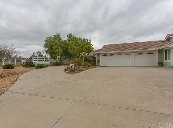 Plenty of driveway parking.