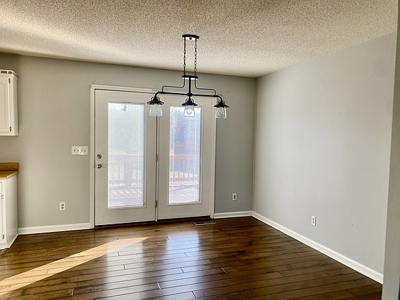 4th image of 49 Thunder Ridge Ct